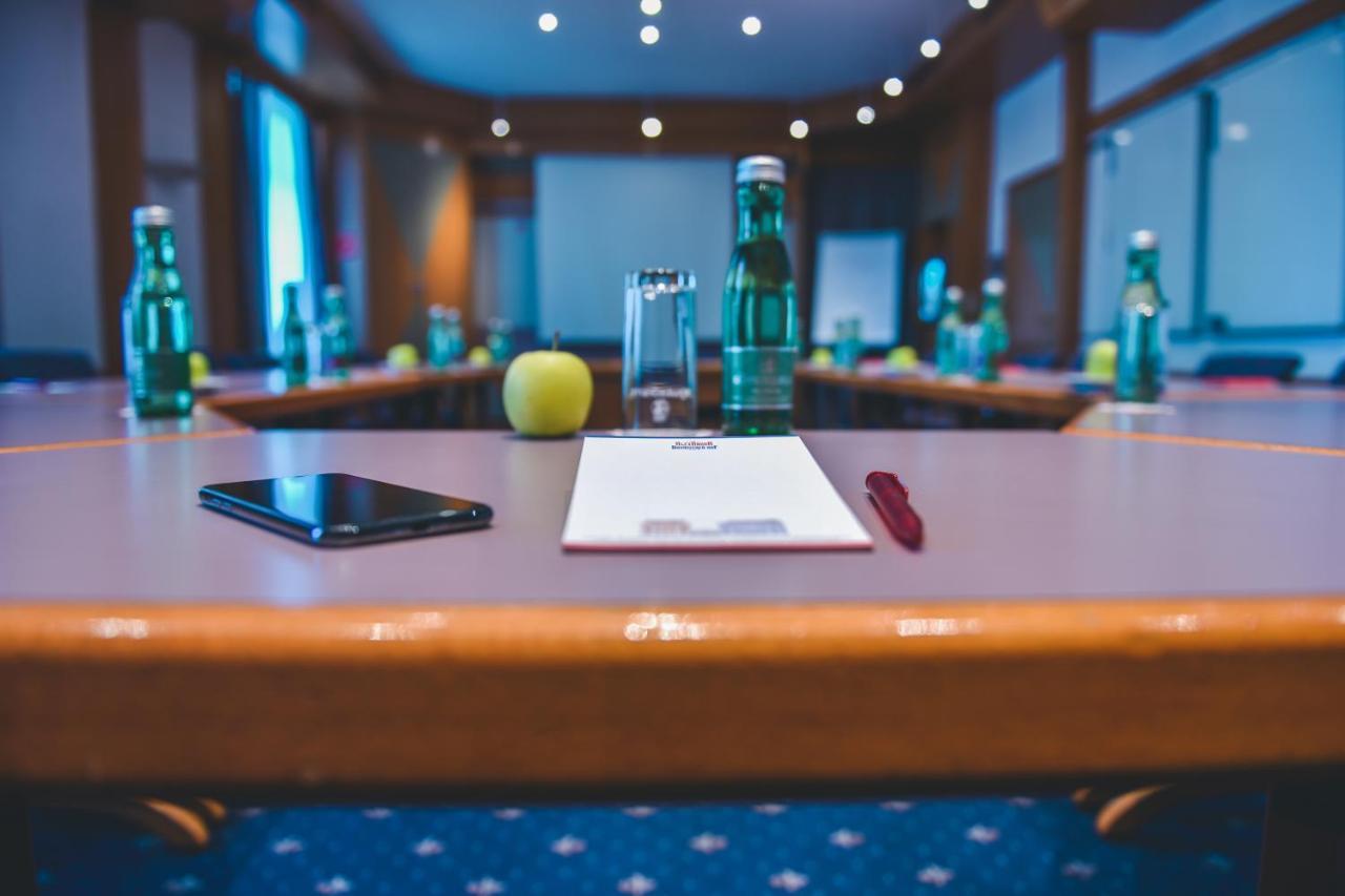 Hotel Alexandra Wels Bagian luar foto